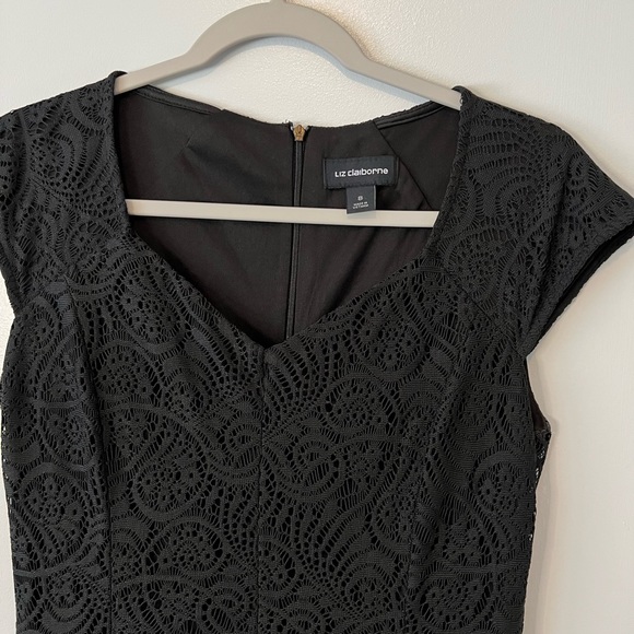 Women’s dress - Picture 2 of 6